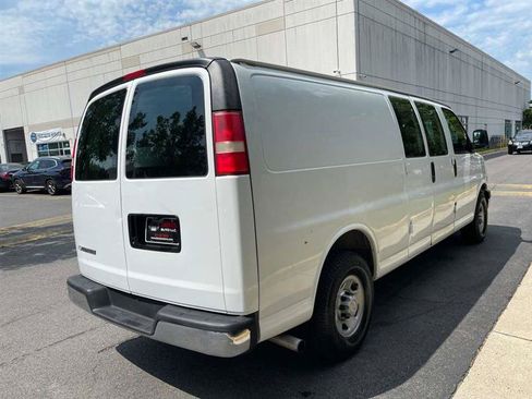 Used 2007 Chevrolet Express 3500 Extended RWD image 30