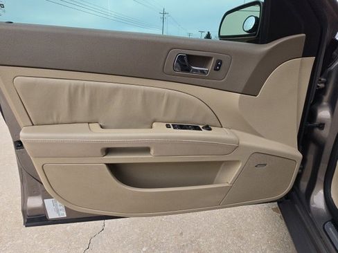 Used 2006 Cadillac STS V8 w/ Preferred Equipment Group image 30