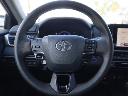 Used 2026 Toyota Camry LE FWD image 32