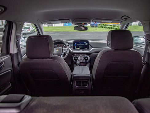 Used 2024 Chevrolet Blazer LT w/ Convenience Package image 29