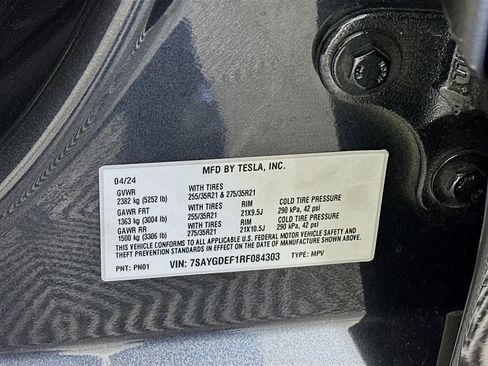 Used 2024 Tesla Model Y Performance AWD/4WD image 12