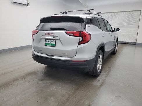 Used 2020 GMC Terrain SLE w/ Driver Convenience Package image 9