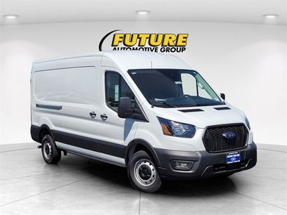 New 2025 Ford Transit 250 148 Medium Roof w/ Load Area Protection Package