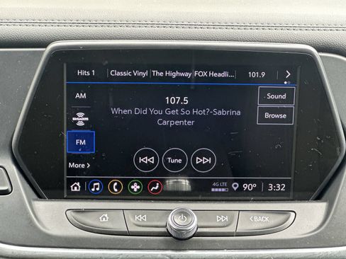 Used 2022 Chevrolet Blazer LT FWD image 26