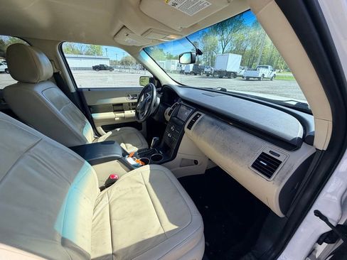 Used 2019 Ford Flex SEL w/ Equipment Group 202A FWD image 12