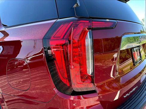 Used 2024 GMC Yukon Denali AWD/4WD image 22