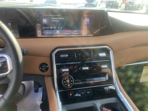 New 2026 Nissan Armada SL w/ Captain's Chari Seat Package AWD/4WD image 13