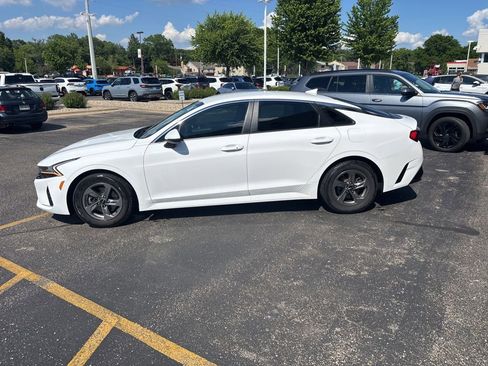 Used 2022 Kia K5 LXS FWD image 4