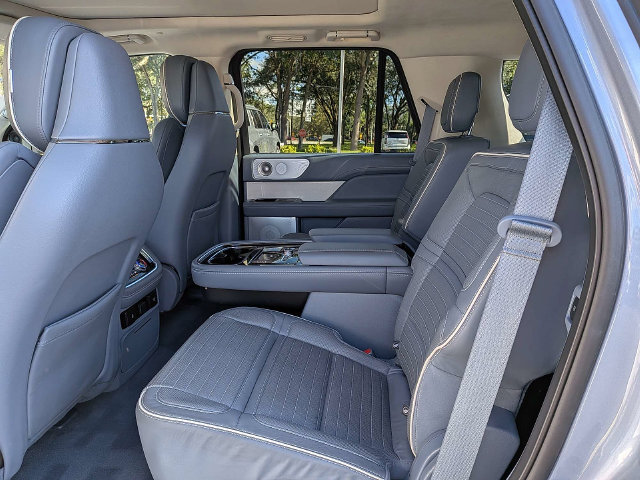 Used 2019 Lincoln Navigator Black Label AWD/4WD image 15