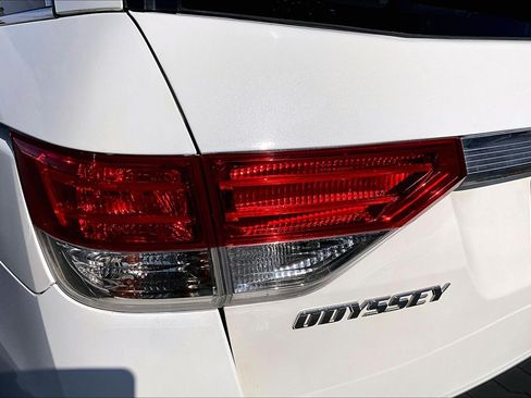Used 2016 Honda Odyssey EX-L image 32