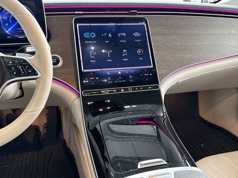 Certified 2022 Mercedes-Benz EQS 450+ EQS 450+ image 24