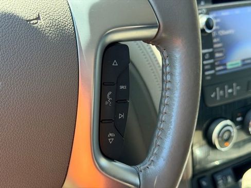 Used 2015 Chevrolet Traverse LT w/ Style and Technology Package AWD/4WD image 10