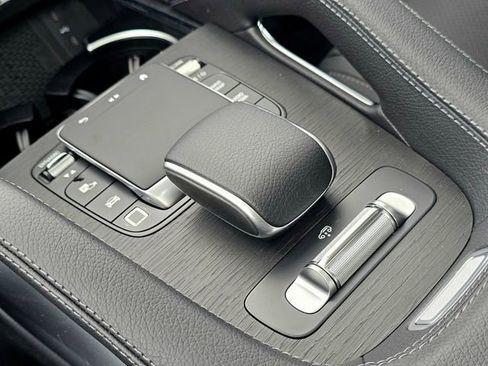 New 2026 Mercedes-Benz GLS 450 4MATIC image 33