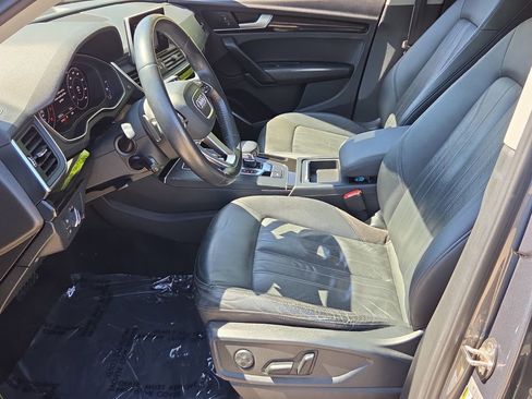 Used 2018 Audi Q5 2.0T Premium Plus w/ Premium Plus Package image 11