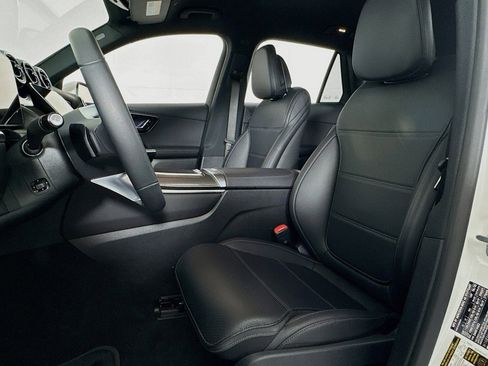 Certified 2026 Mercedes-Benz GLC 300 image 17