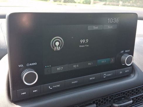 Certified 2025 Honda HR-V LX image 18