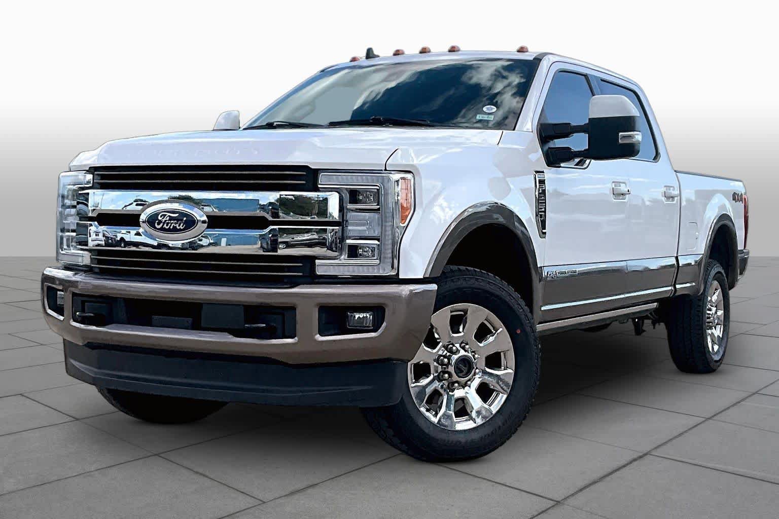 Certified 2019 Ford F250 King Ranch w/ King Ranch Ultimate Package AWD/4WD image 35