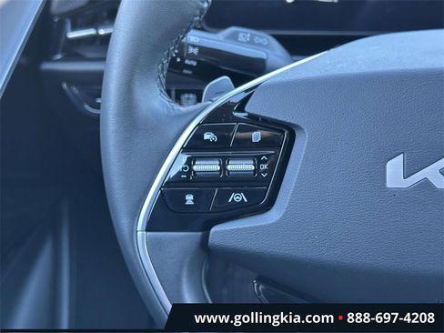 Certified 2024 Kia Niro EX image 20