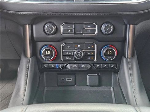 Used 2024 Chevrolet Tahoe High Country w/ Premium Package RWD image 12