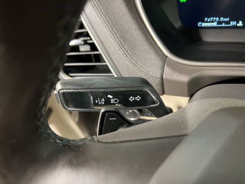 Used 2020 Lincoln Nautilus Reserve w/ Equipment Group 201A AWD/4WD image 18