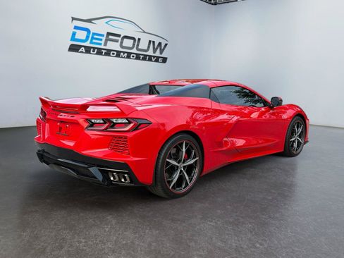 Used 2022 Chevrolet Corvette Stingray Preferred Conv w/ Z51 Performance Package RWD image 3