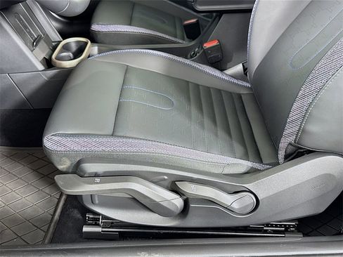 Certified 2025 MINI Cooper S image 18