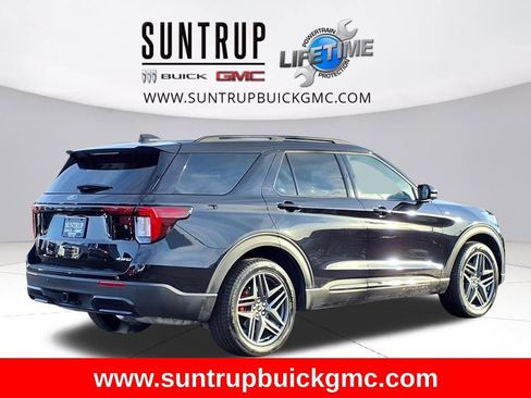 Used 2025 Ford Explorer ST-Line w/ ST-Line Street Pack image 6