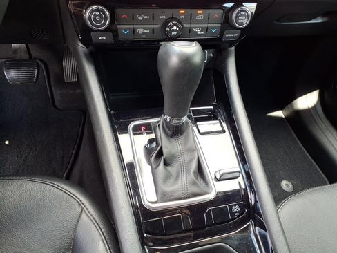 Used 2023 Jeep Compass High Altitude AWD/4WD image 30
