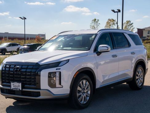 Used 2025 Hyundai Palisade SEL image 3