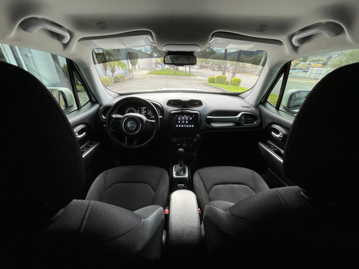 Used 2019 Jeep Renegade Altitude w/ Quick Order Package 2XM FWD image 11