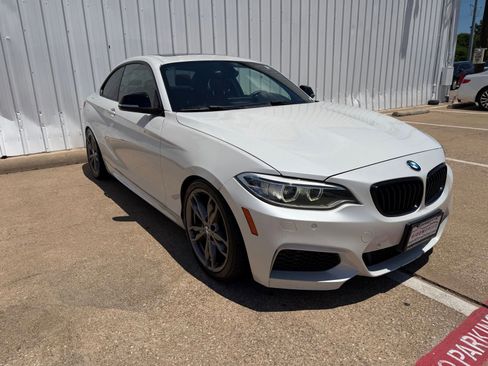 Used 2016 BMW M235i Coupe RWD image 10