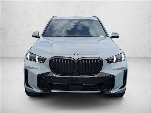 Used 2026 BMW X5 xDrive40i AWD/4WD image 2