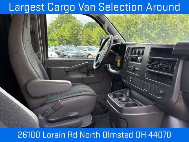 Used 2025 Chevrolet Express 2500 w/ Driver Convenience Package RWD image 21