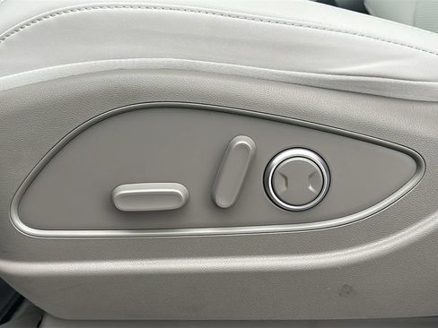 Certified 2026 Hyundai Palisade SEL FWD image 5