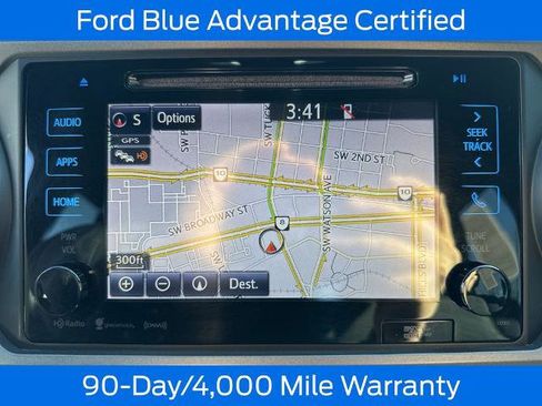Used 2017 Toyota Tacoma TRD Off-Road w/ Premium & Technology Package AWD/4WD image 20