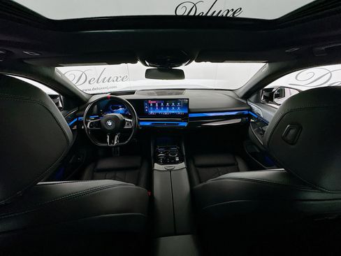 Used 2024 BMW i5 M60 w/ Premium Package image 20