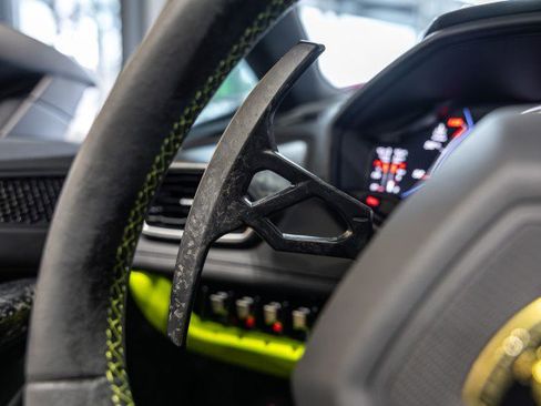 Used 2022 Lamborghini Huracan EVO RWD image 42