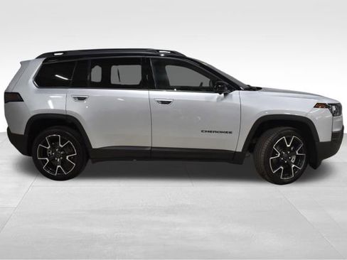 New 2026 Jeep Cherokee Overland w/ Trailer Tow Group image 3