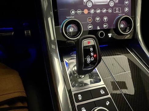 Used 2022 Land Rover Range Rover Sport SVR image 18