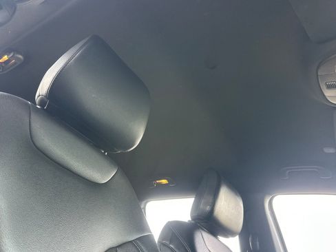 Used 2024 Jeep Compass Latitude image 20