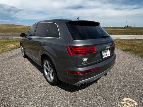 Used 2019 Audi Q7 3.0T Prestige w/ Prestige Package AWD/4WD image 3
