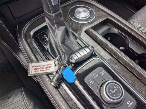 Used 2024 INFINITI QX80 Luxe image 30