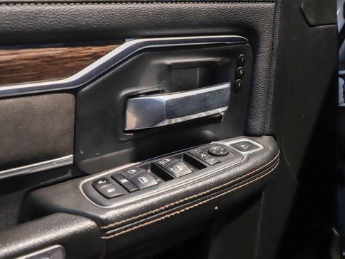 Used 2019 RAM 2500 Laramie AWD/4WD image 19