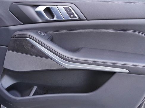 Certified 2023 BMW X5 xDrive40i w/ M Sport Package image 32