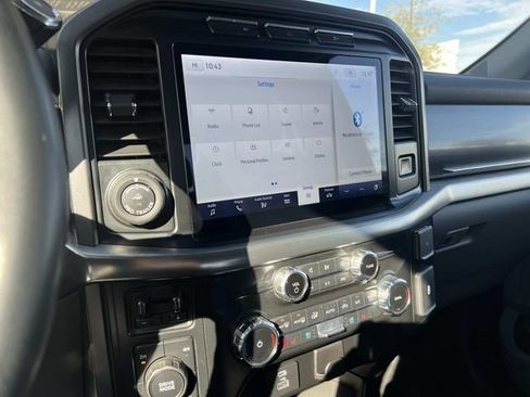 Used 2022 Ford F150 Lariat w/ Trailer Tow Package AWD/4WD image 18