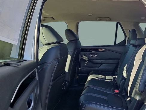 New 2025 Honda Pilot EX-L image 7