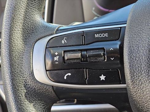 Used 2023 Kia Sportage LX image 12