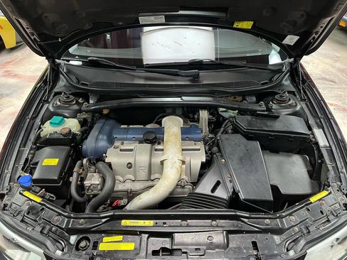 Used 2004 Volvo S60 R AWD/4WD image 34