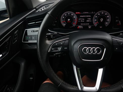 Used 2022 Audi Q8 Premium Plus image 17