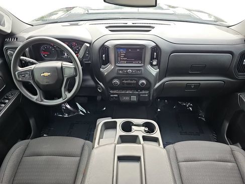 Used 2024 Chevrolet Silverado 2500 Custom w/ Custom Value Package AWD/4WD image 11